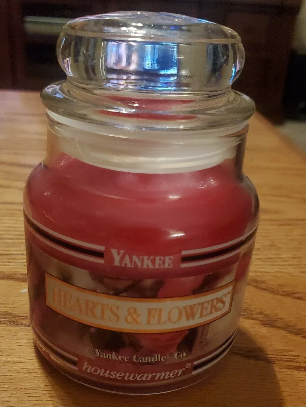 NEW Retired Yankee Candle  Hearts & Flowers Scent 3.7 Oz. Small Glass Jar